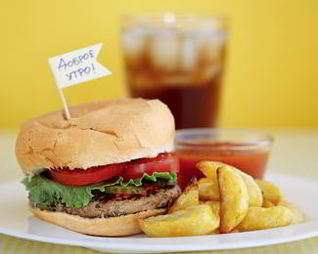 Гамбургер с картошкой