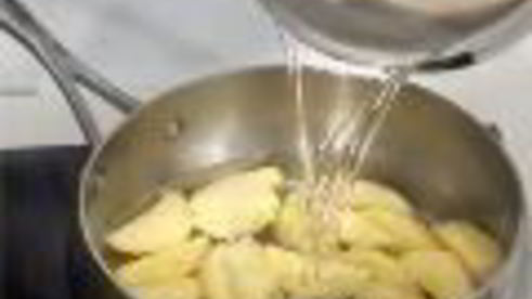 гамбургер с картошкой