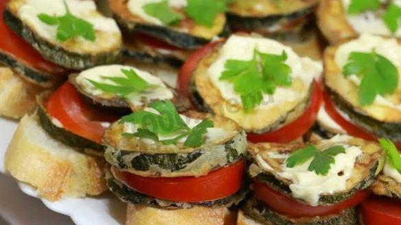Рецепт Бутербродов с кабачками и помидорами