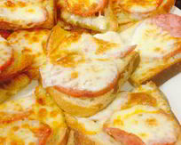 Бутерброды с колбасой