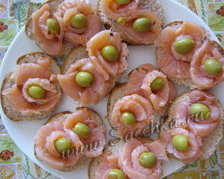 Бутерброды с красной рыбой