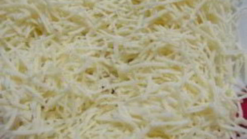 закрытые бутерброды с сыром и колбасой