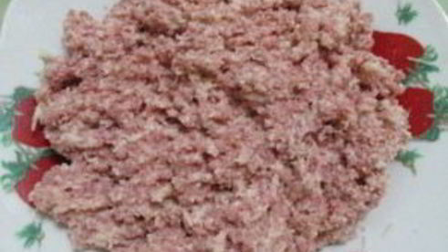 закрытые бутерброды с сыром и колбасой