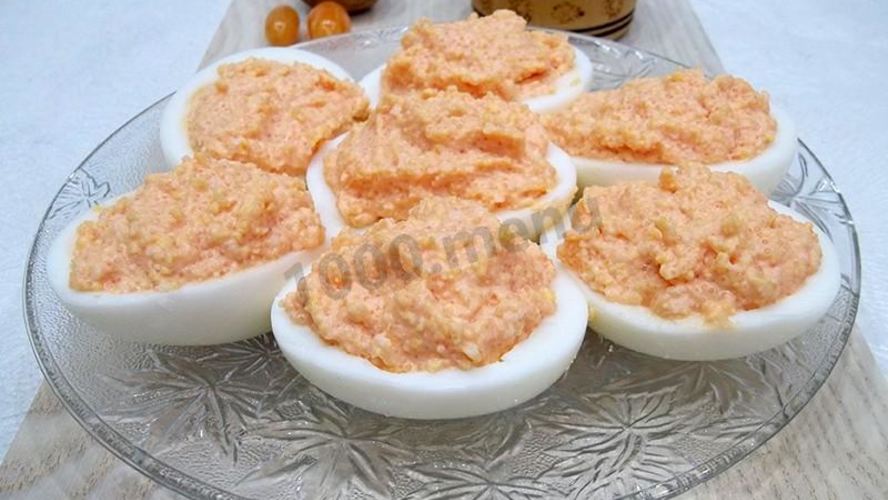 Рецепт яиц фаршированных икрой мойвы