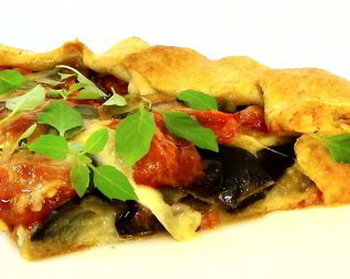 Галета с баклажанами, помидорами и сыром