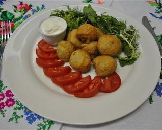 Грибы в кляре со сметаной