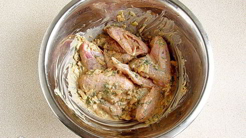 маринованные крылышки, запеченные в духовке