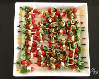 Новогодняя закуска Капрезе