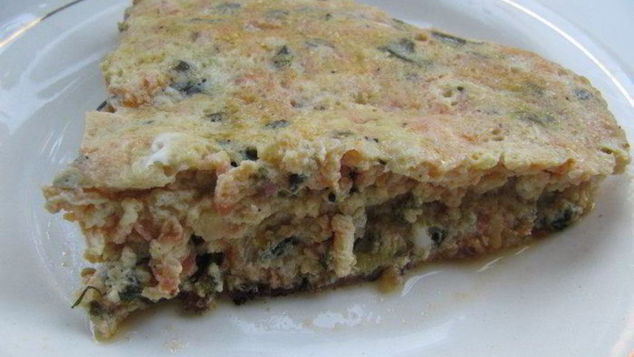 Рецепт красного омлета с зеленым луком и шпинатом