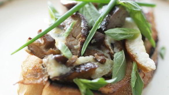 Рецепт Омлета с грибами и куриной печенкой