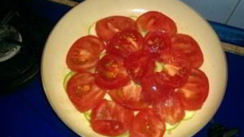 омлет с кабачками и помидорами