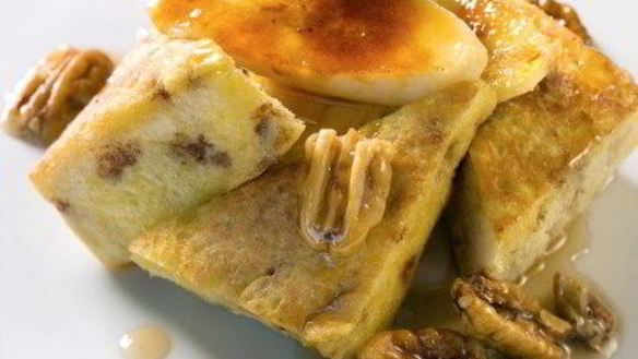 Рецепт Омлета с карамелизованными яблоками, горгонзолой и беконом