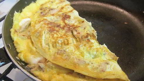 омлет с курицей и сыром