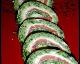 Закуска из омлета, сыра и красной рыбы