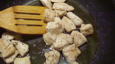 куриный паштет с фисташками, запеченный в тесте