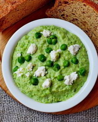 Нежный паштет из зеленого горошка