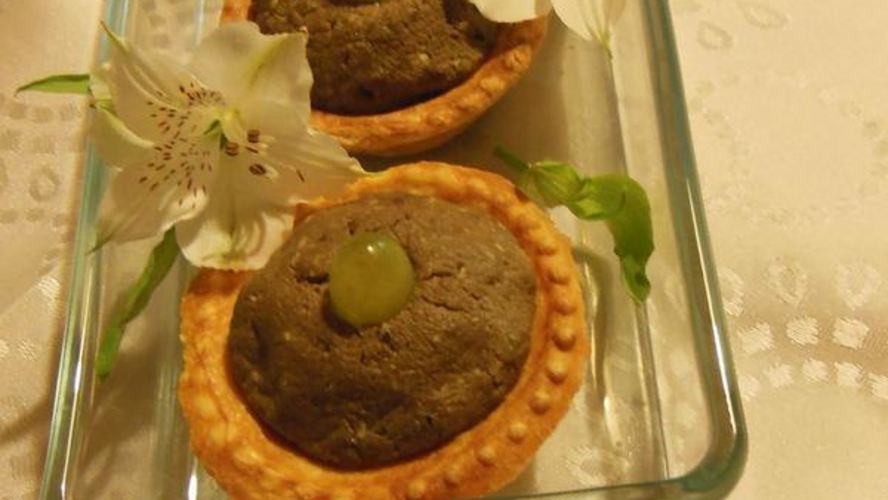 Рецепт паштета из индюшиной печени с орехами и виноградом