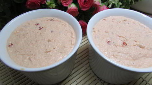 паштет из семги с красной икрой и белым вином