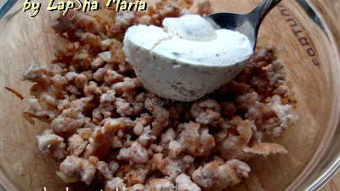 блинные роллы с курицей и оливками