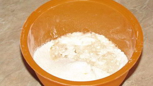 булочки-роллы с грибным дип-соусом