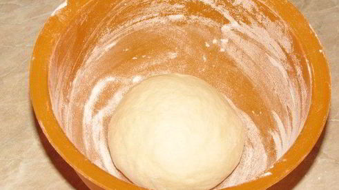 булочки-роллы с грибным дип-соусом