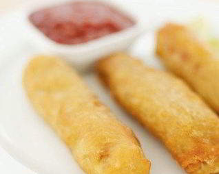 Китайские весенние роллы с креветками и бобовыми проростками