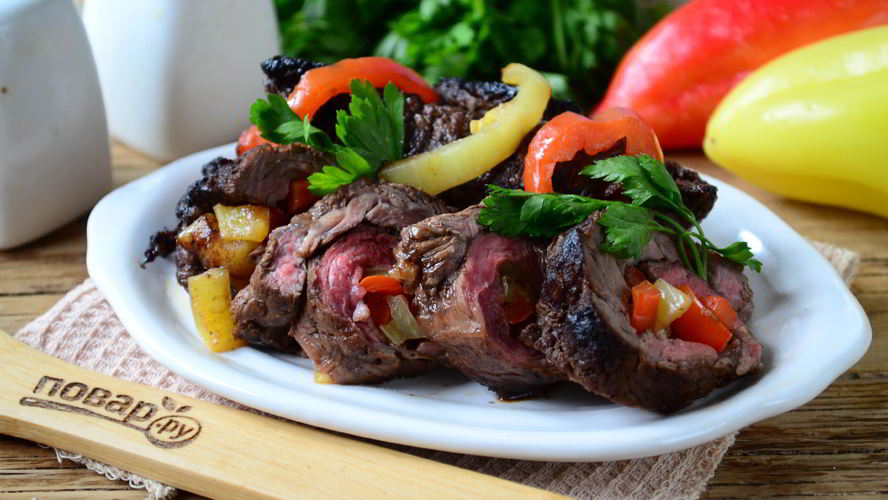 Рецепт мясных роллов, фаршированных овощами