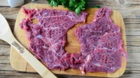 мясные роллы, фаршированные овощами