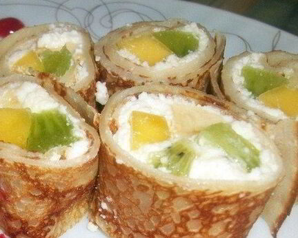 Роллы с фруктами и творогом