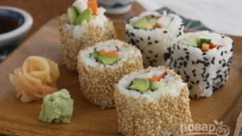 роллы с кунжутом