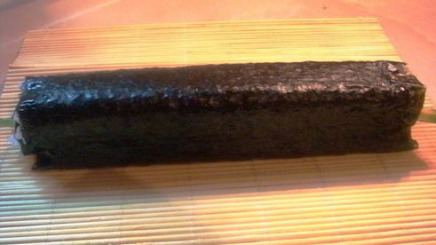 роллы с семгой и авокадо