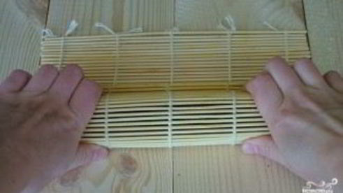 роллы с тунцом консервированным