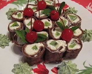 Шоколадные роллы с творогом и мятным васаби