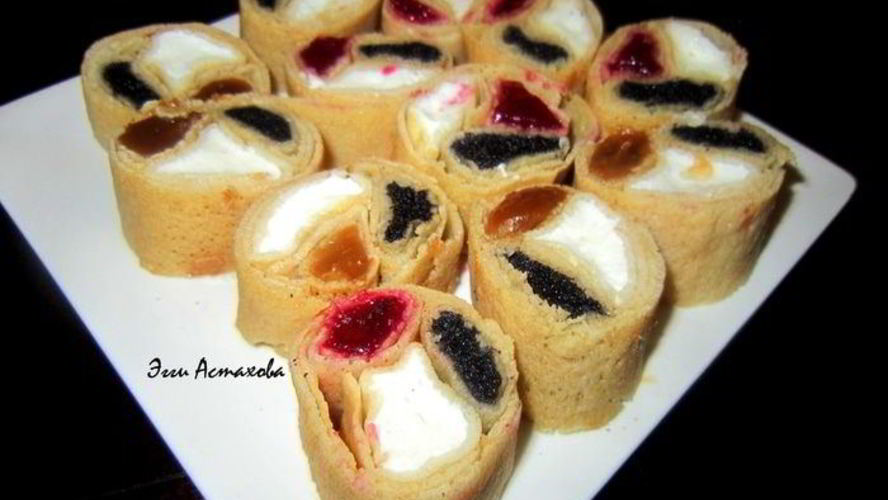 Рецепт сладких блинных роллов три вкуса с соусами