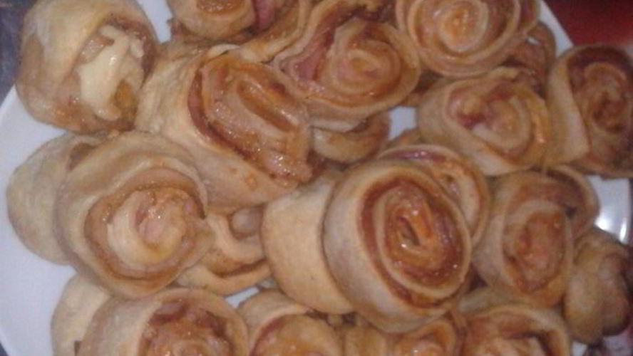 Рецепт быстрых закусочных рулетиков