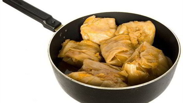 Рецепт Капустных рулетов с говядиной, свининой, зеленым луком и чили по-японски