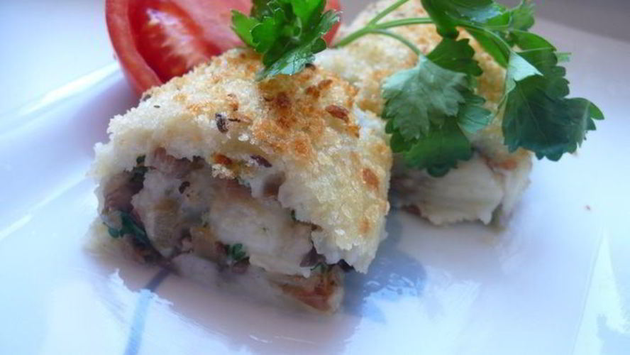 Рецепт картофельного рулета с грибами