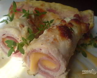 Куриные рулетики под соусом