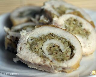 Куриные рулетики с миндально-мятной начинкой