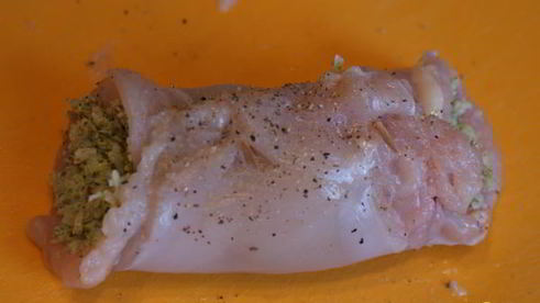 куриные рулетики с миндально-мятной начинкой