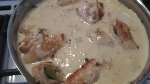 куриные рулетики в горчично-сливочном соусе