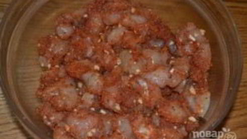 мясная нарезка из курицы мраморный рулет