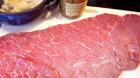 мясные рулеты с морковной серединкой и инжиром бургундия, нормандия, шампань