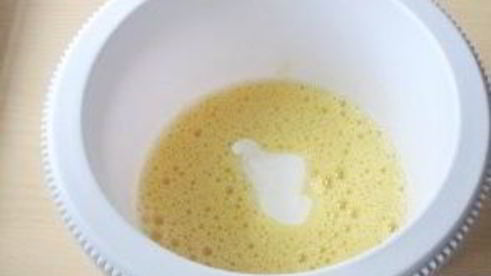 омлетный рулет с плавленым сыром