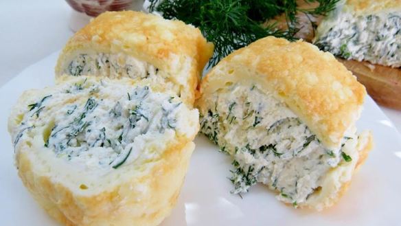 Рецепт Омлетного рулета с творогом и зеленью