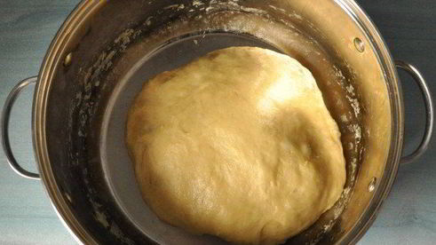 рулет дрожжевой