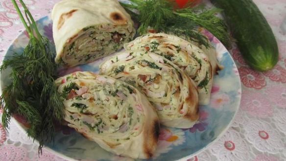 Рецепт Рулета из домашнего лаваша с начинкой