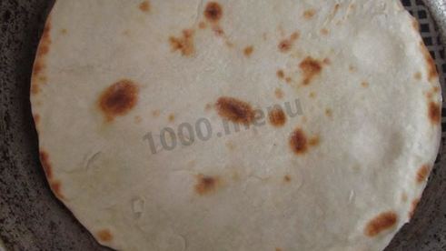 рулет из домашнего лаваша с начинкой