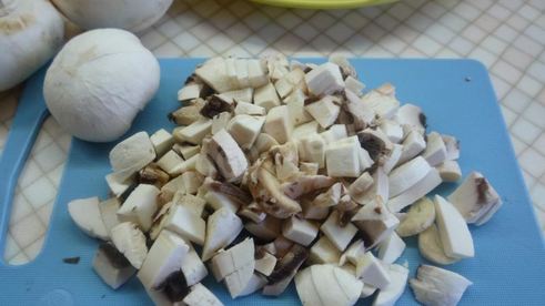 рулет кальмары фаршированные грибами и рисом