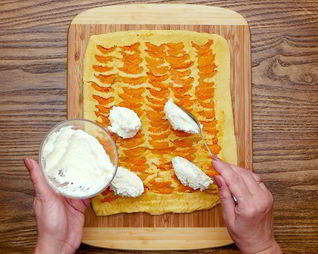 Рулет с абрикосами